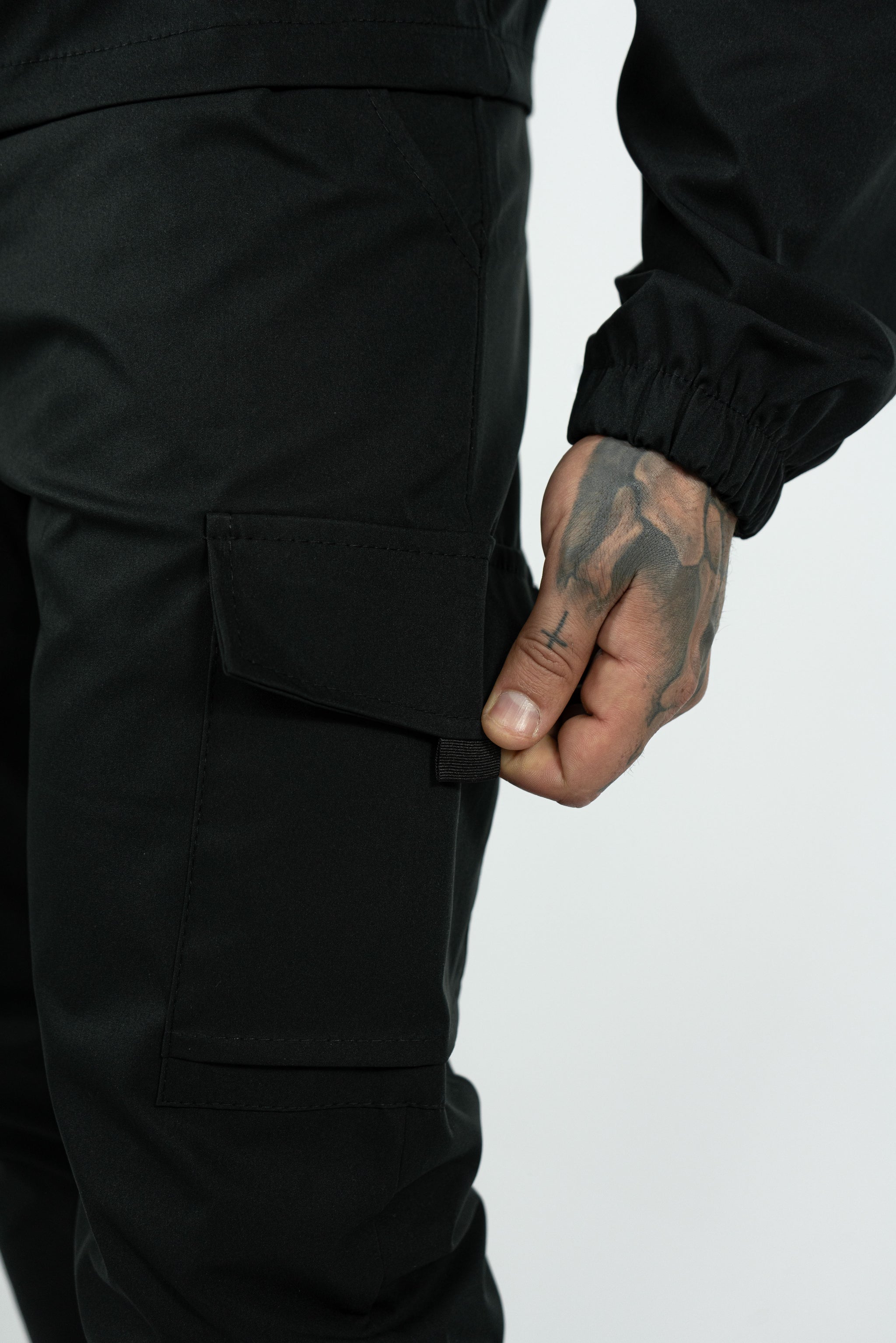 THE BREMEN CARGO PAK - MET HANDIGE ZAKKEN (8610721235282)