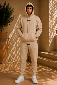 THE ESSENTIALS SIGNATURE SET