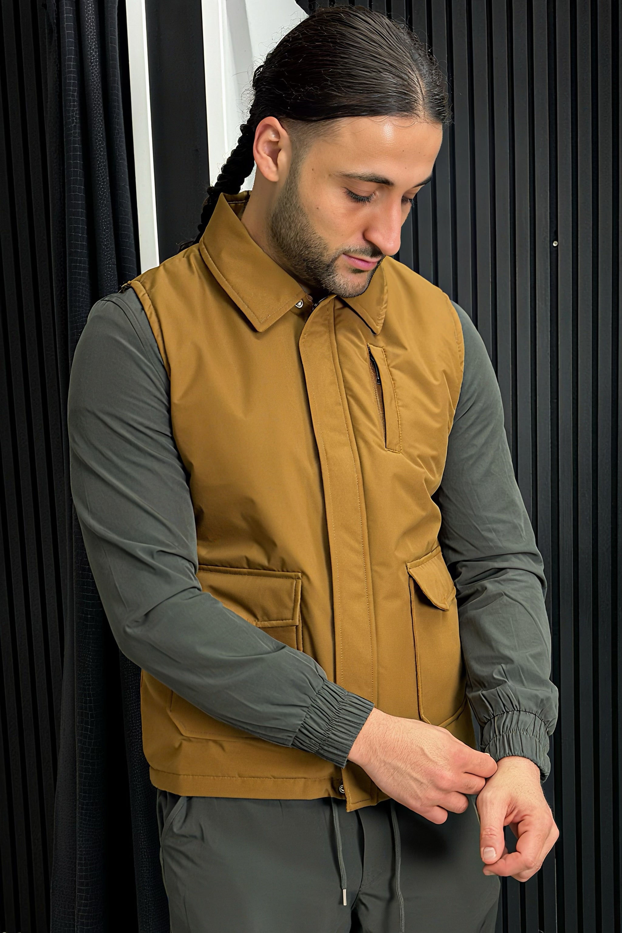 THE MONTARI GILET