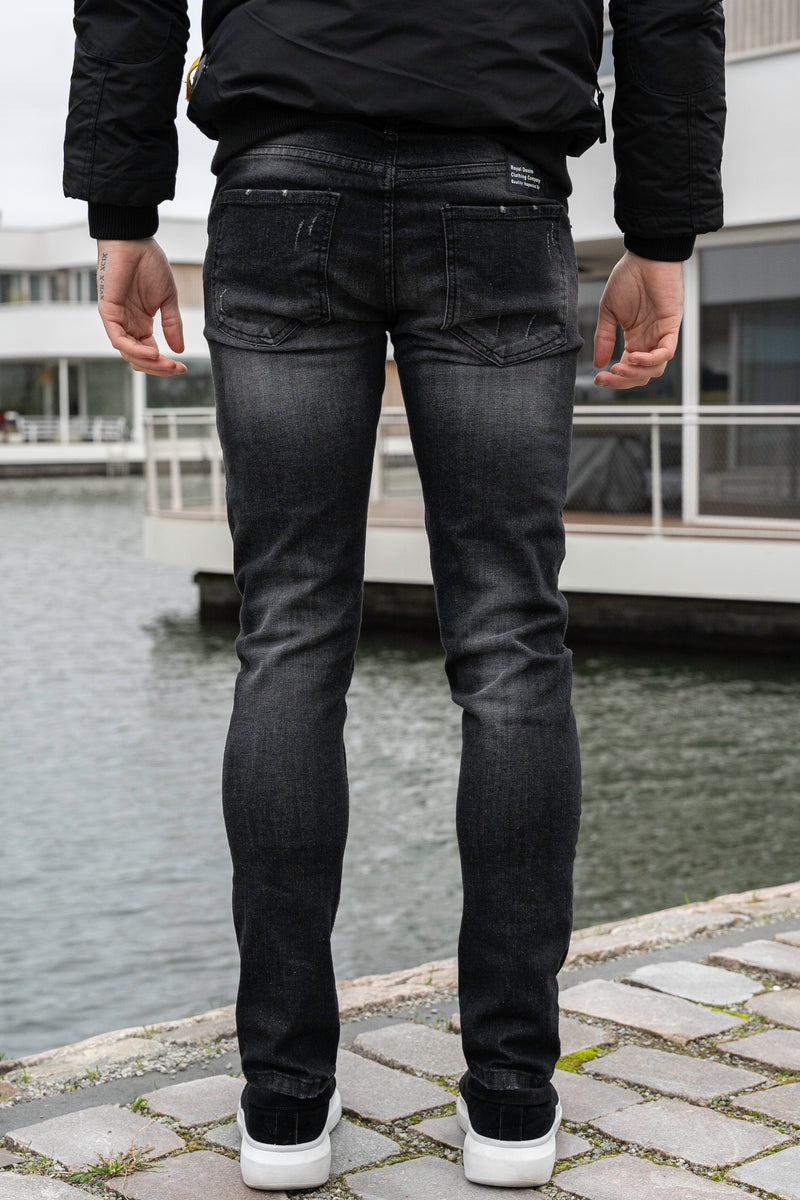 THE CYPRUS SLIM FIT JEANS