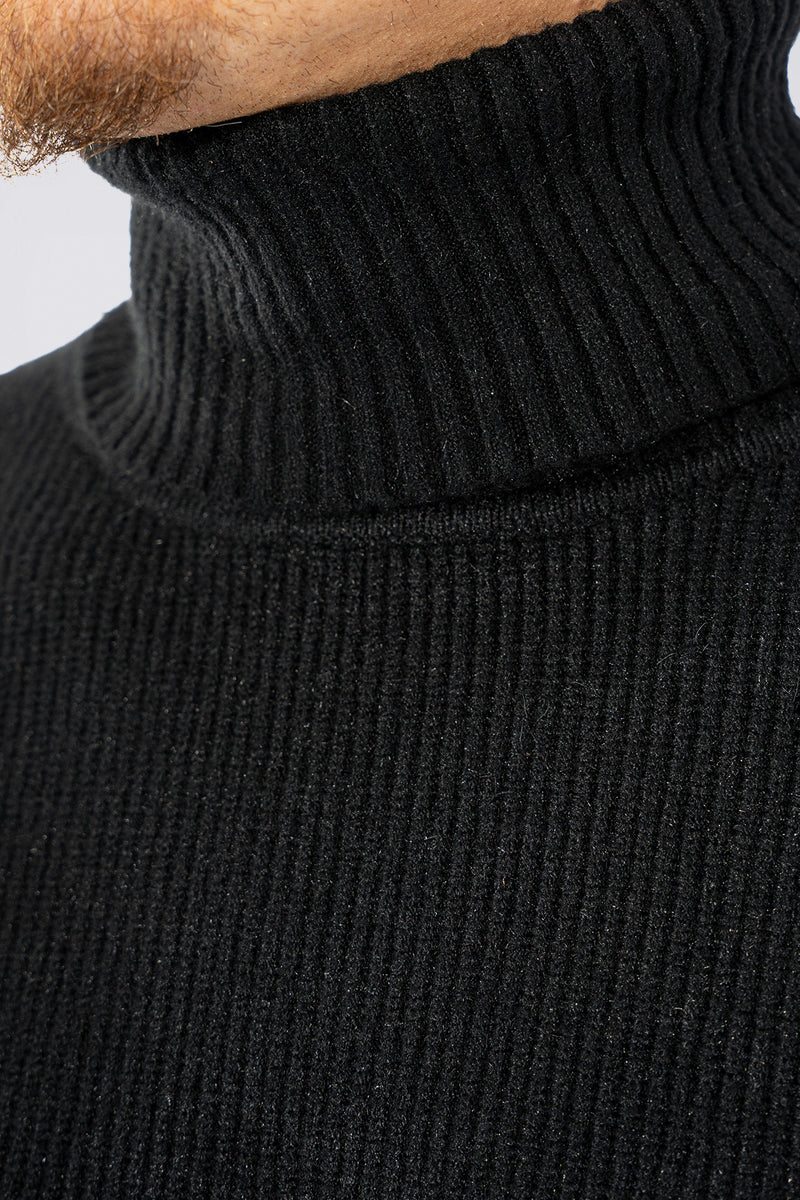 THE MERIDA TURTLENECK