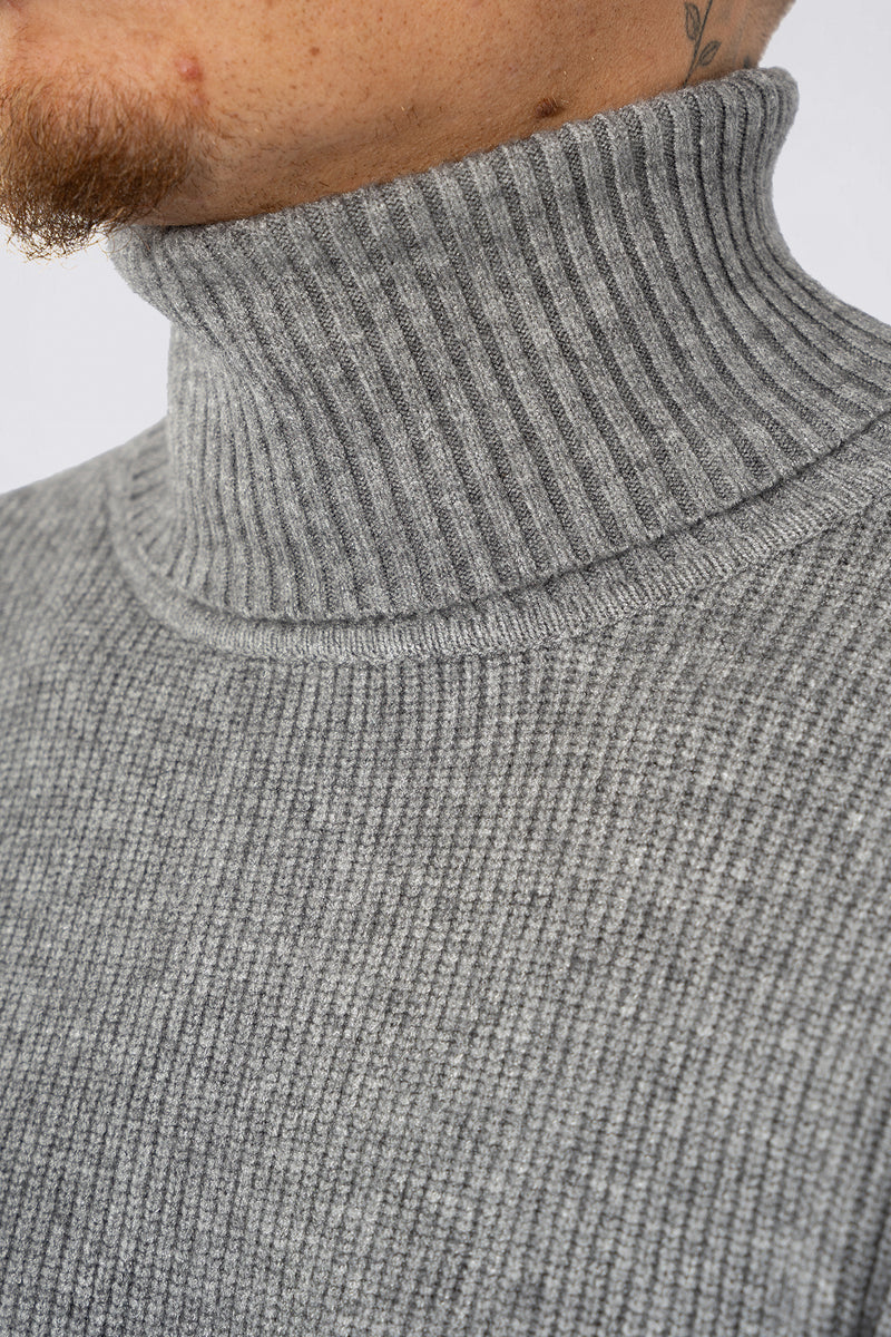 THE MERIDA TURTLENECK