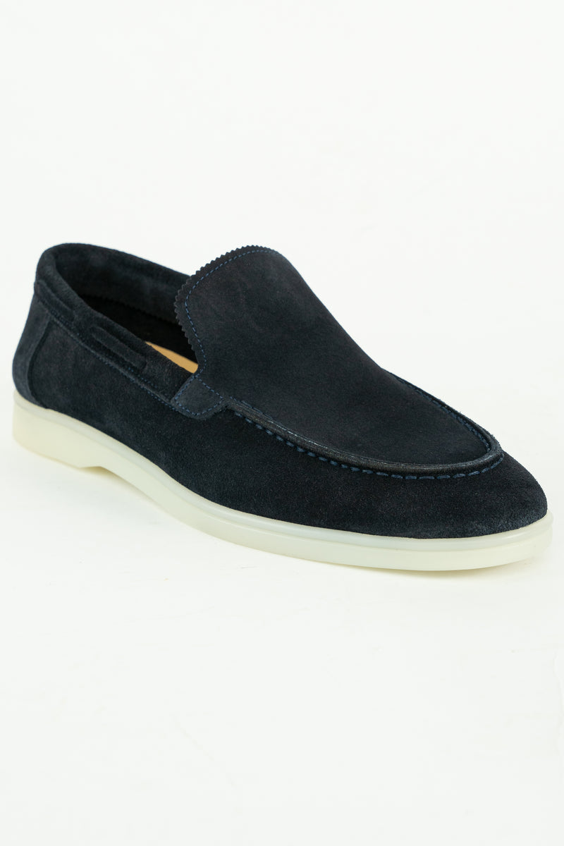 THE MENDOZA SUEDE LOAFER