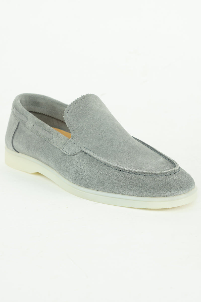 THE MENDOZA SUEDE LOAFER