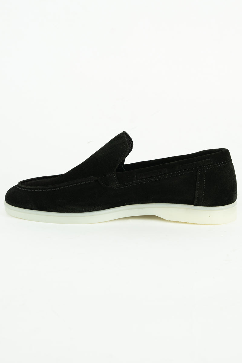 THE MENDOZA SUEDE LOAFER