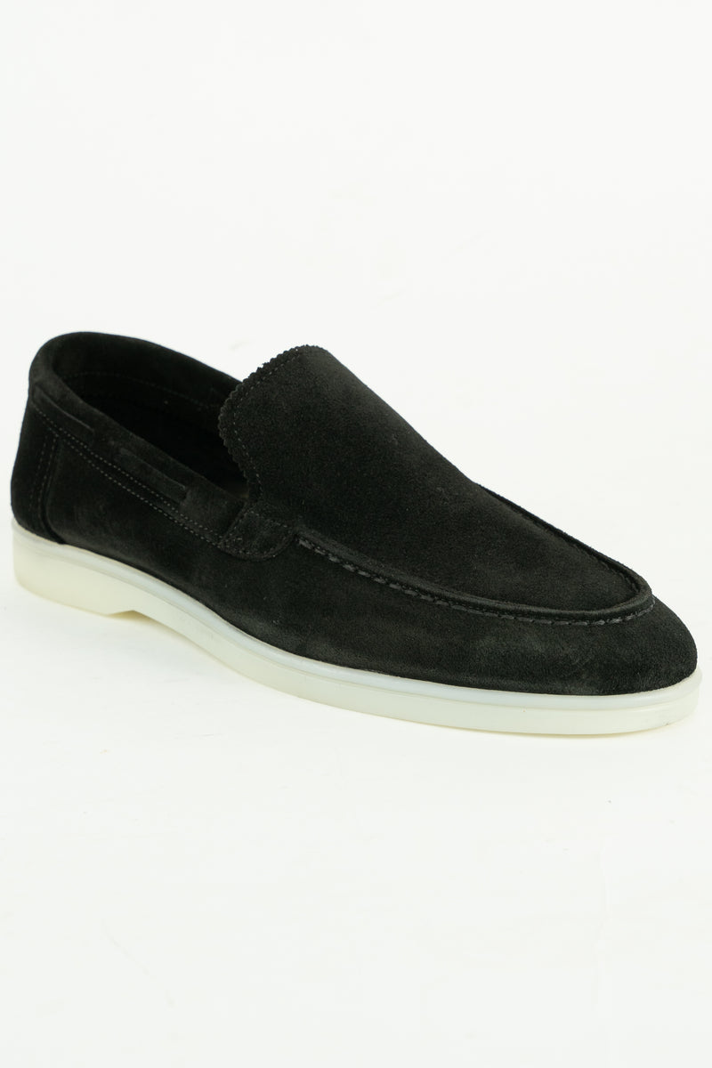 THE MENDOZA SUEDE LOAFER