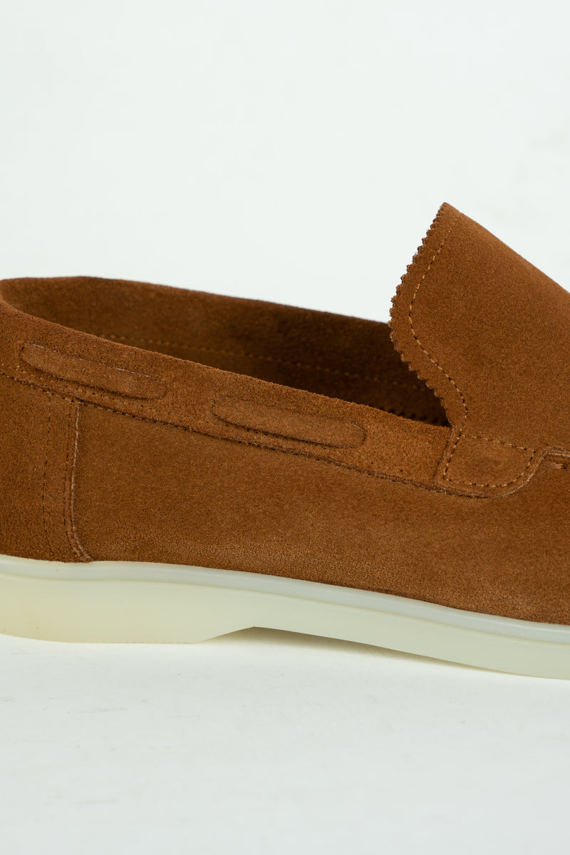 THE MENDOZA SUEDE LOAFER