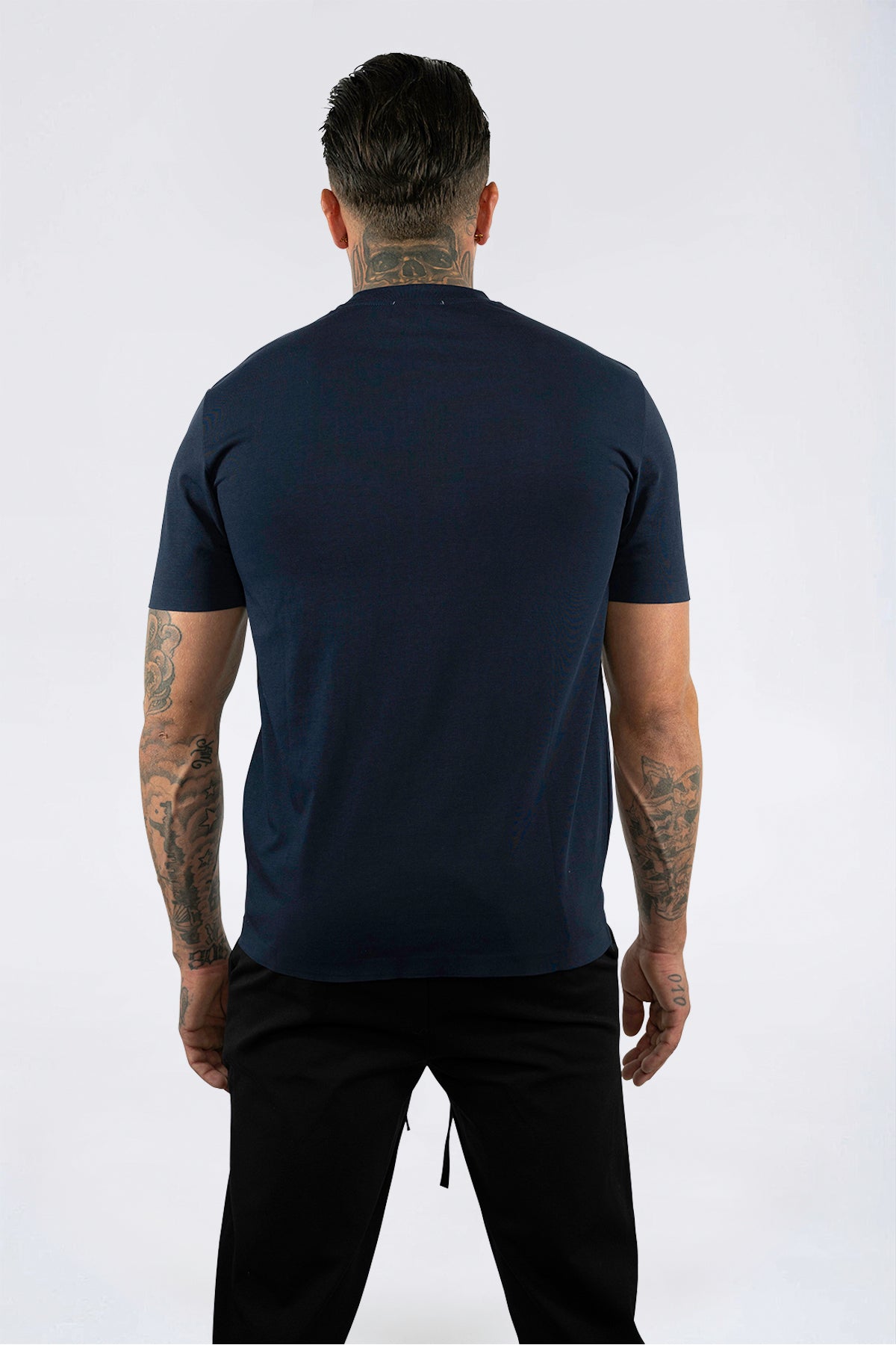 THE LAURO SEAMLESS T SHIRT