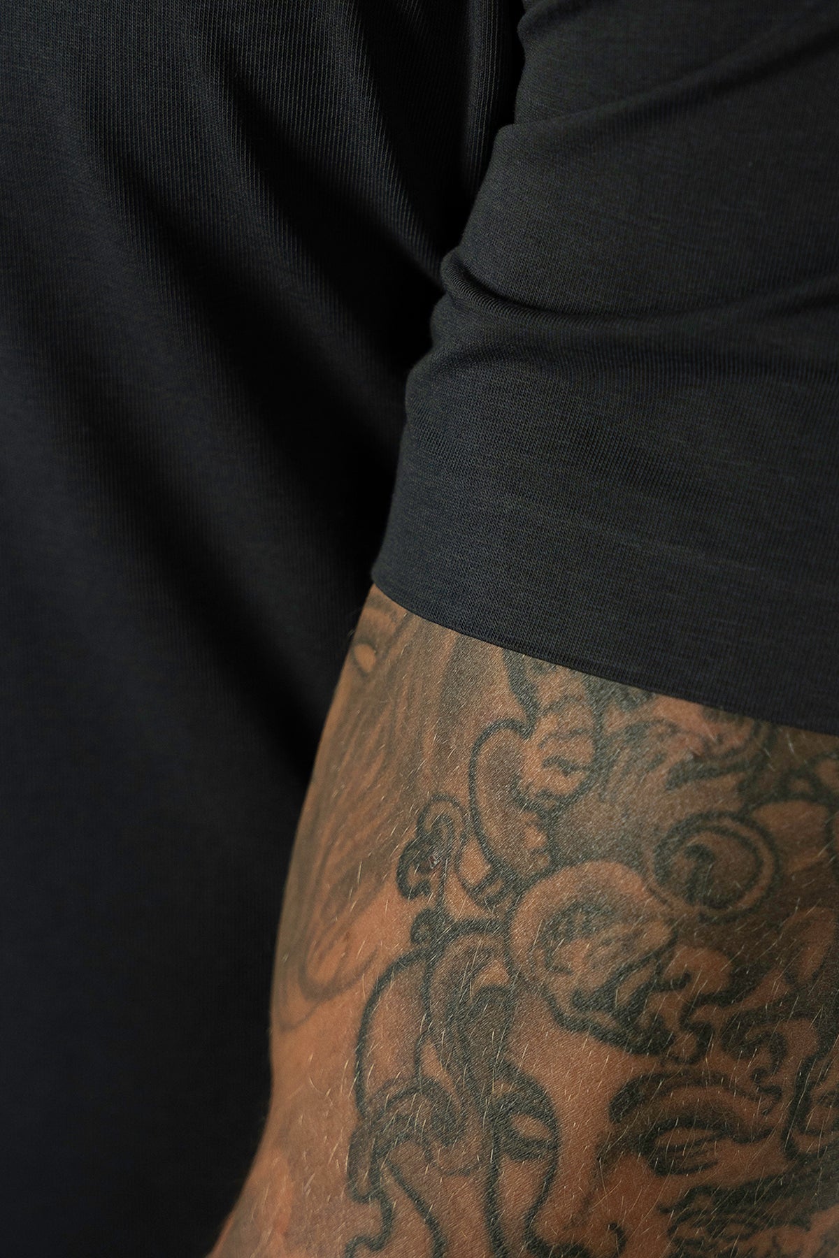 THE LAURO SEAMLESS T SHIRT