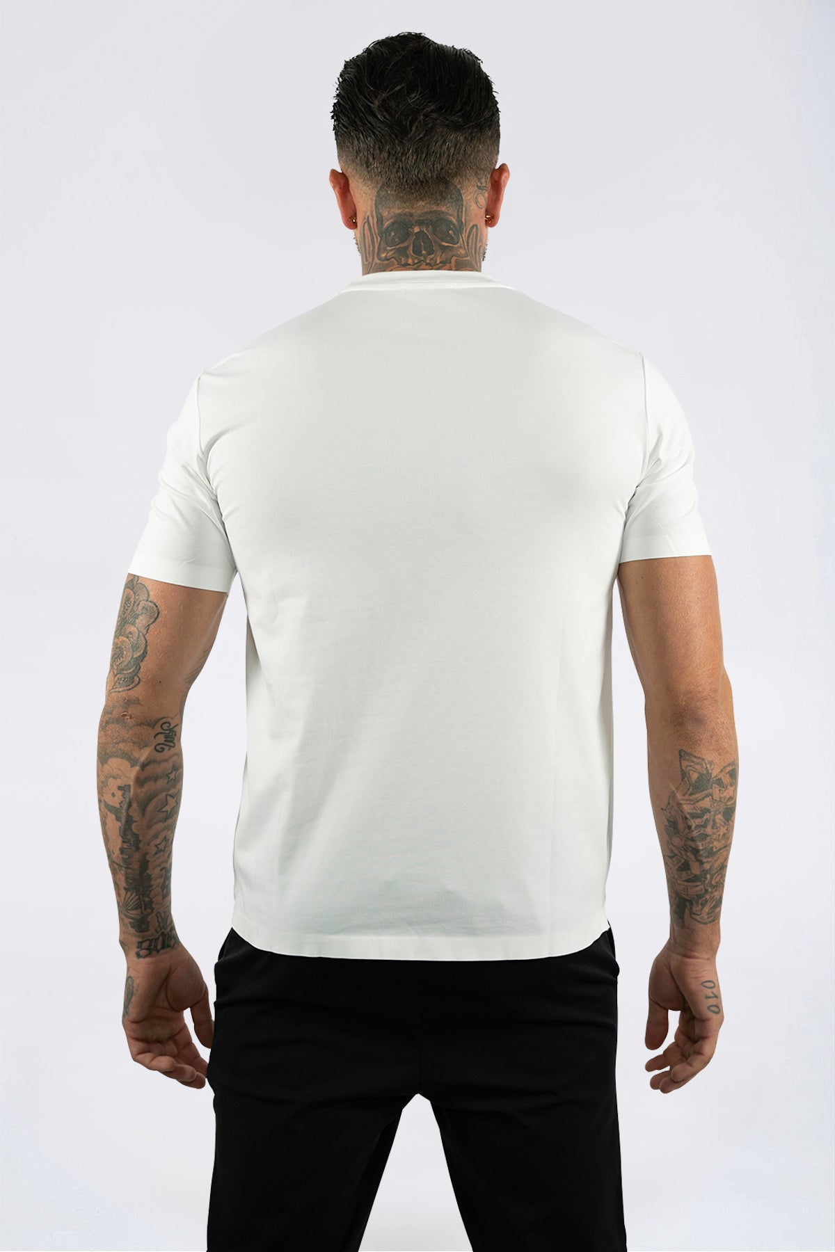 THE LAURO SEAMLESS T SHIRT