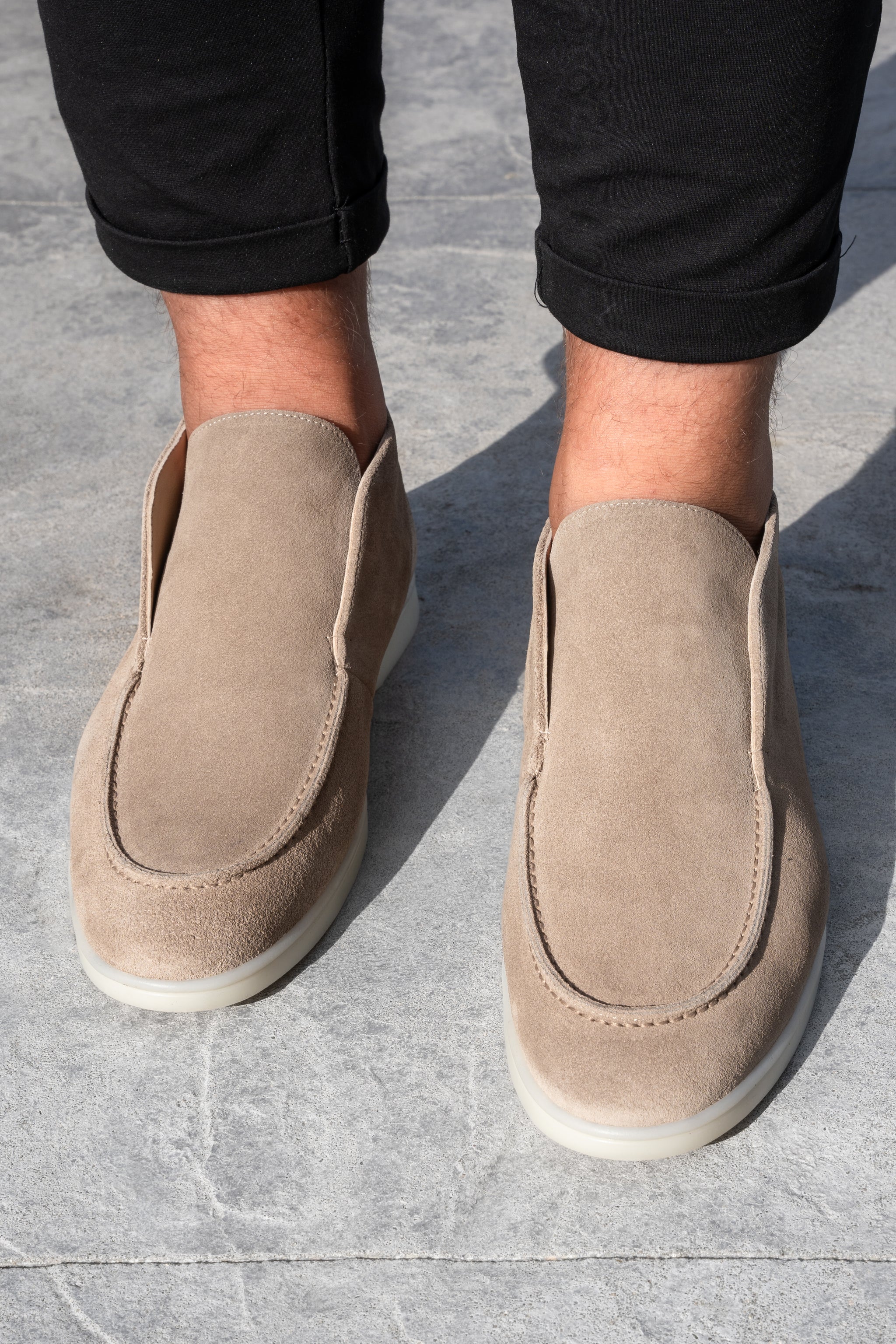 THE ARONA SUEDE INSTAPPERS