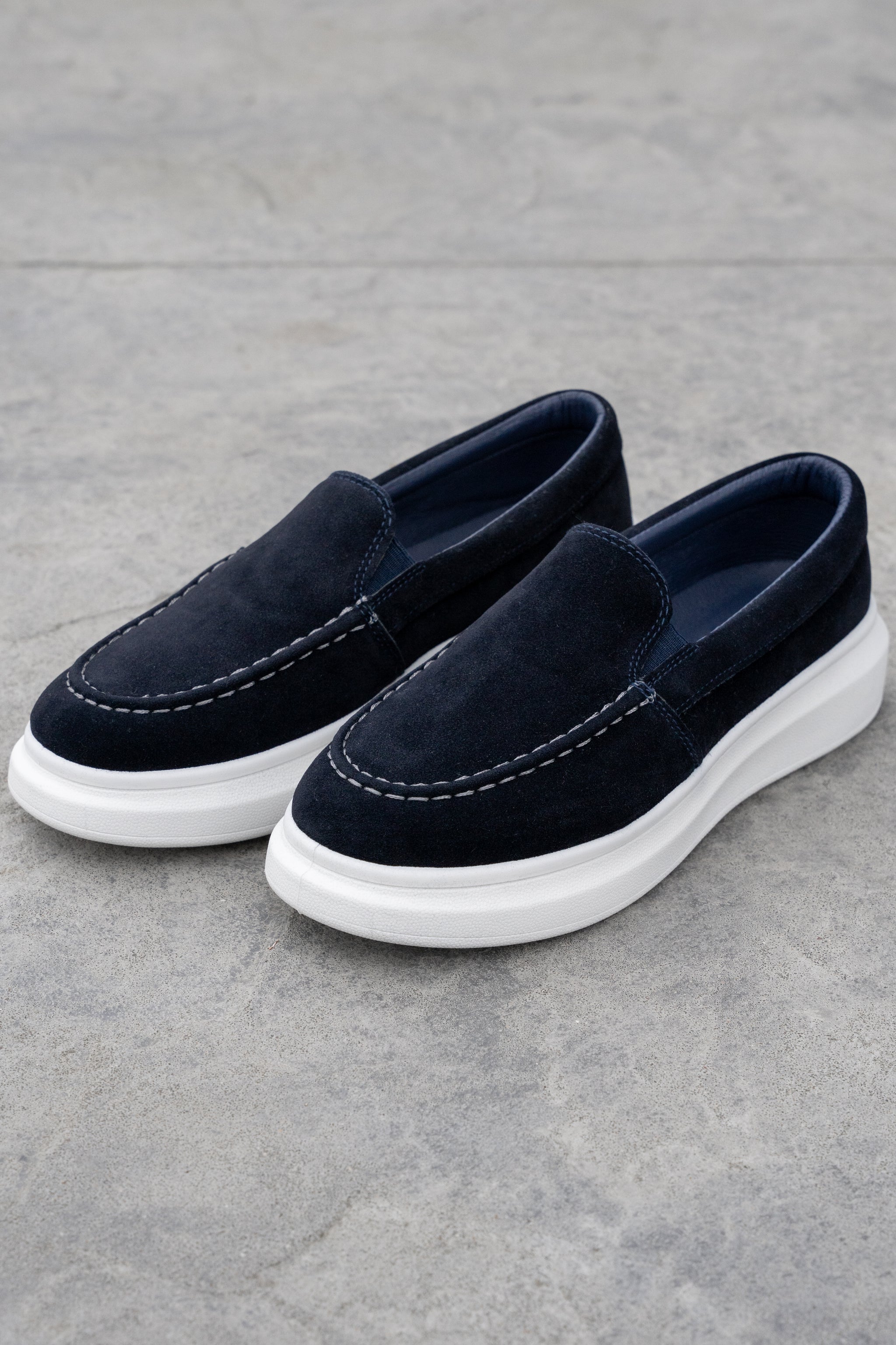 THE VARISO SUEDE INSTAPPER