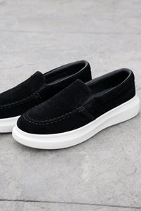 THE VARISO SUEDE INSTAPPER