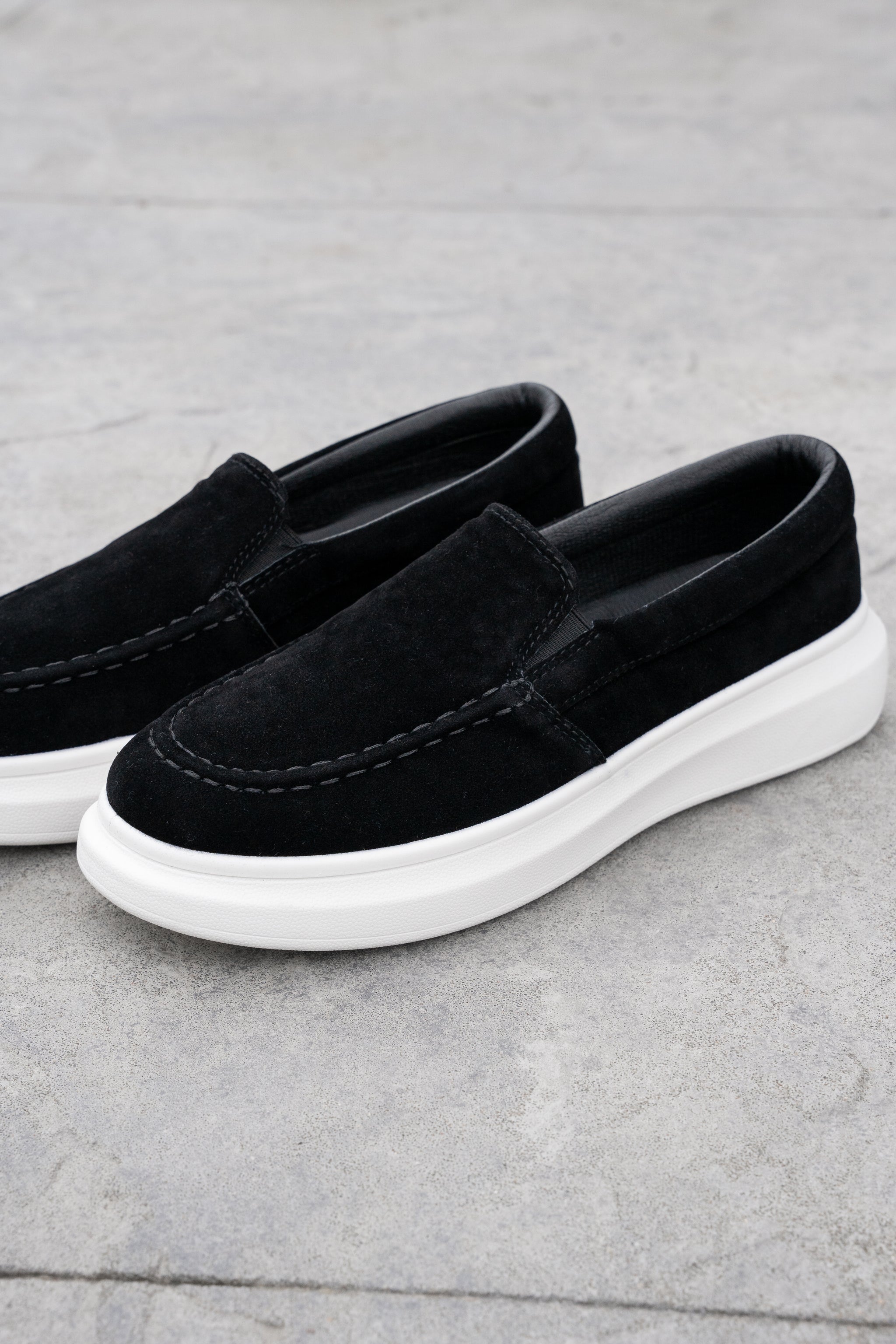 THE VARISO SUEDE INSTAPPER
