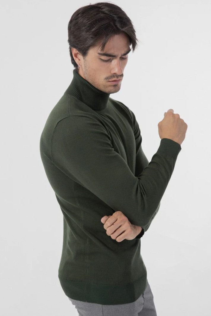 THE FERROL TURTLENECK