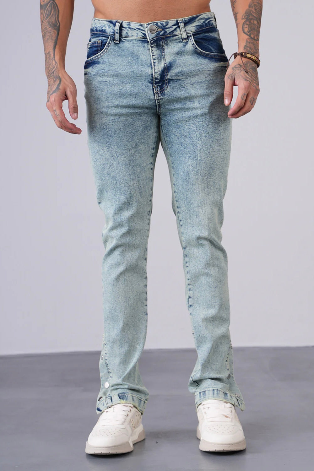 THE IKAO REGULAR DENIM