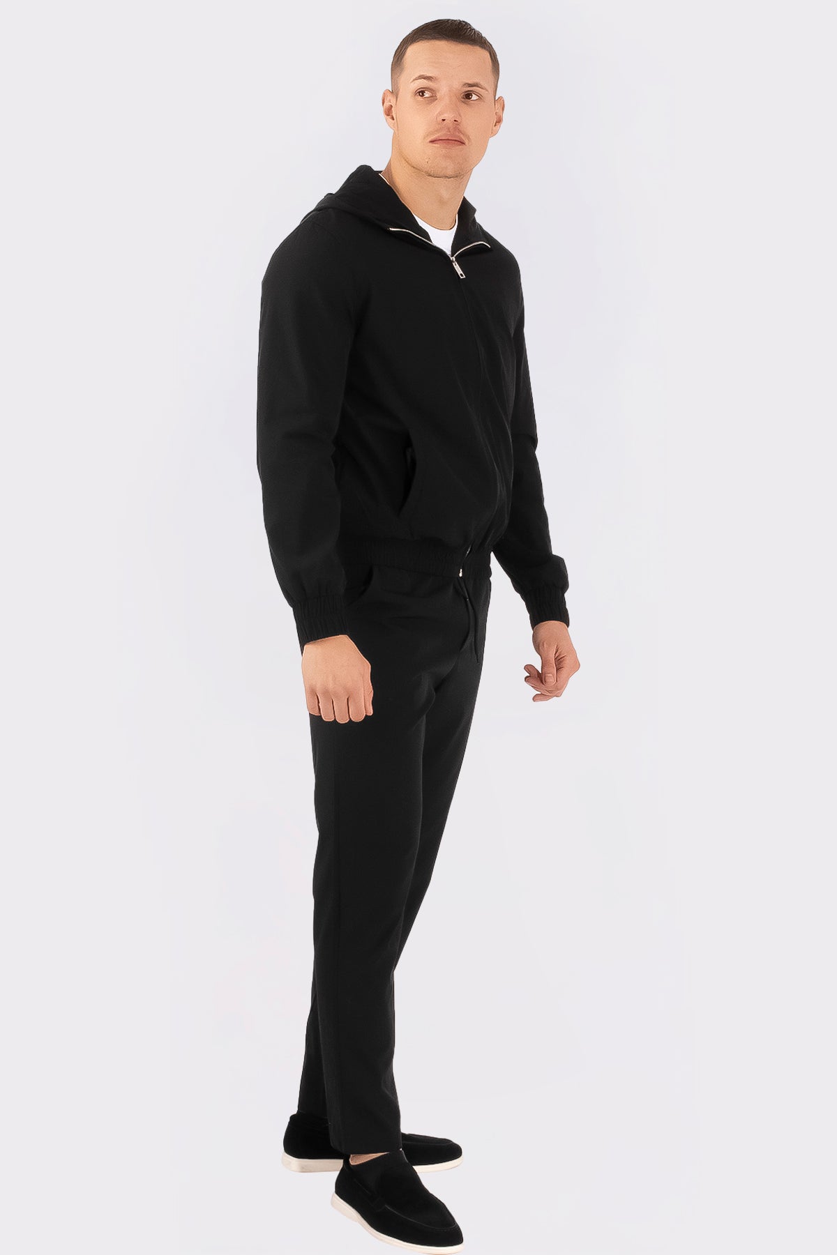 DUTCHVIBES HIGH-END TECH SUIT