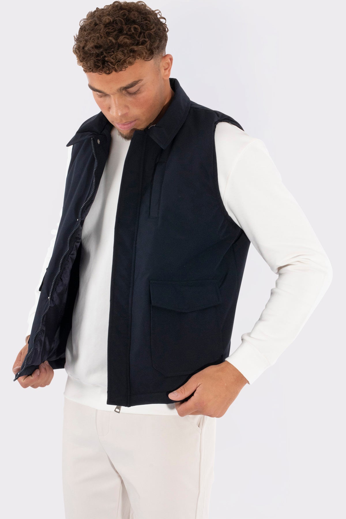 THE MONTARI GILET