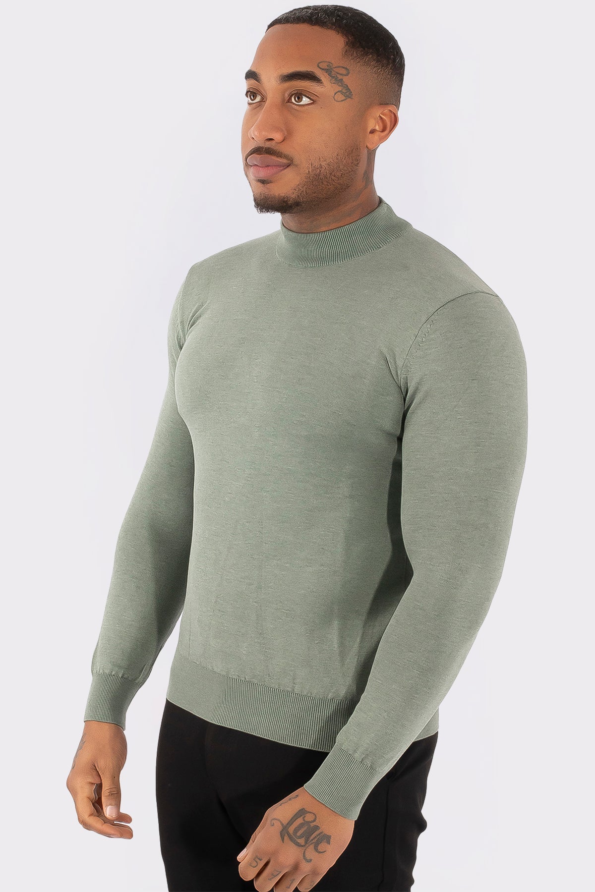 THE TORIVO HALF TURTLENECK