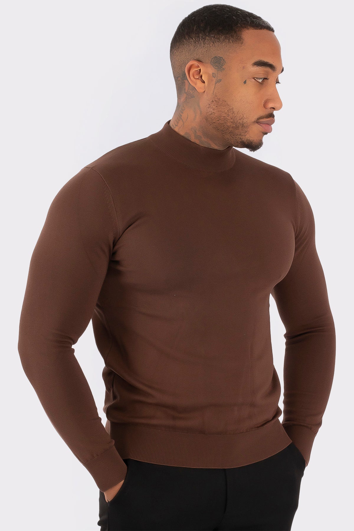 THE TORIVO HALF TURTLENECK
