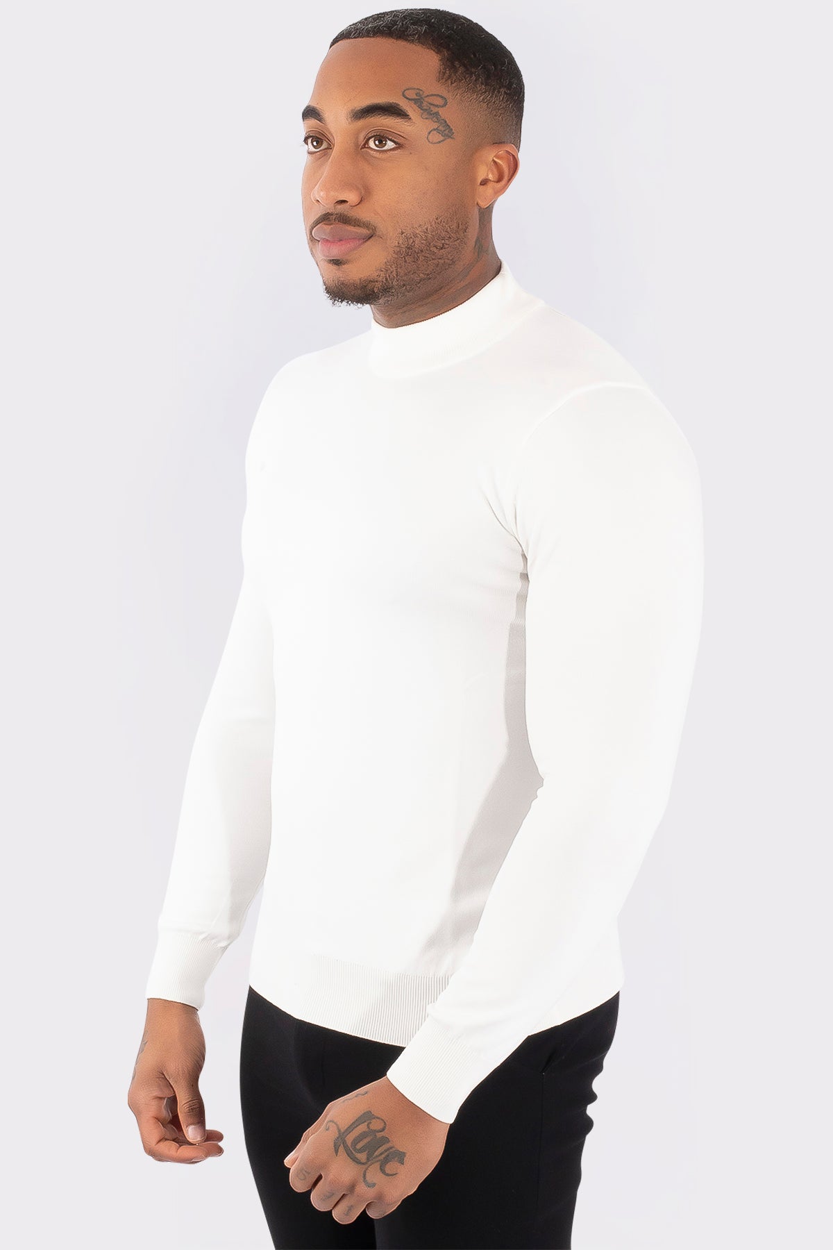 THE TORIVO HALF TURTLENECK