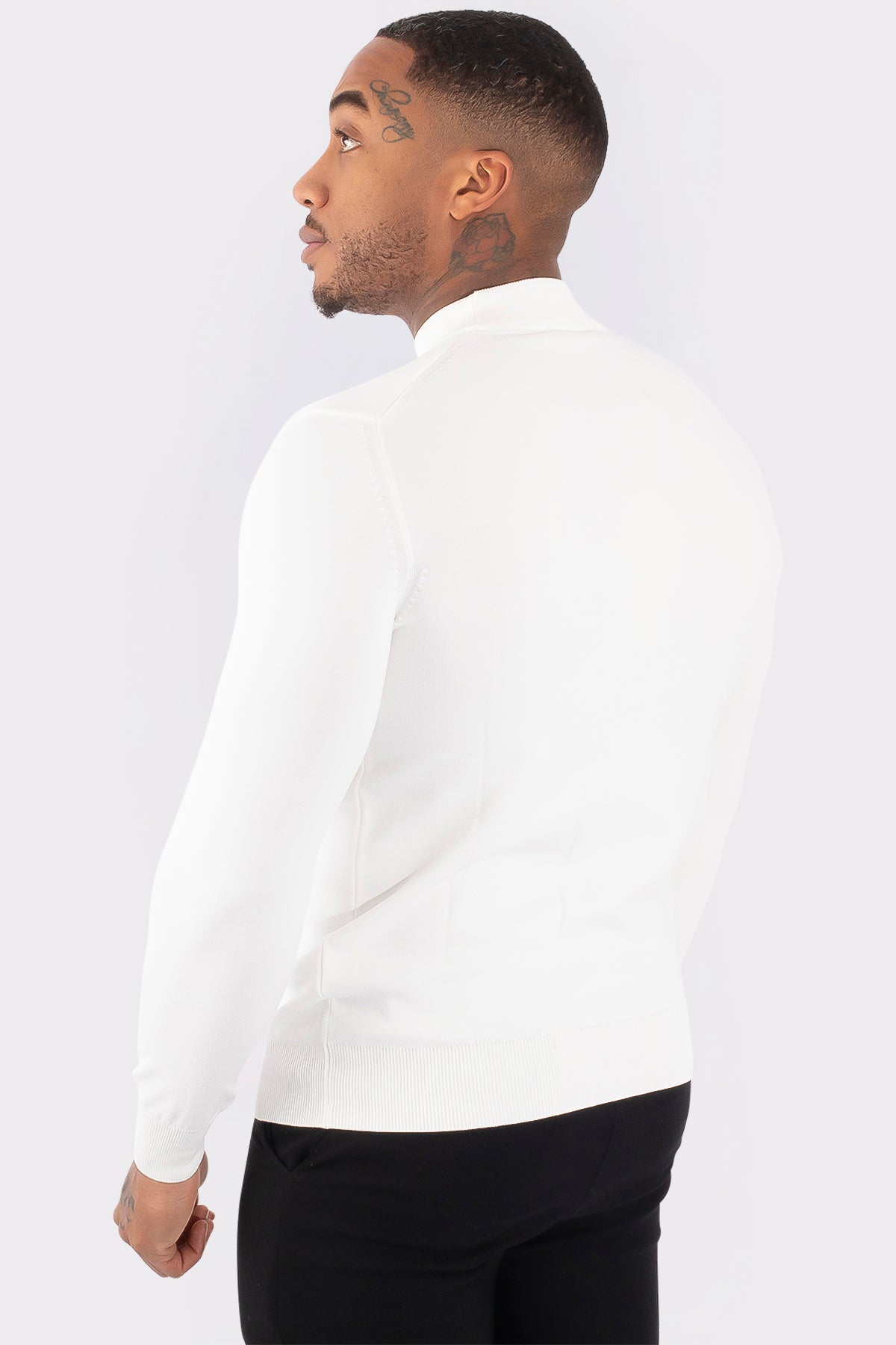 THE TORIVO HALF TURTLENECK