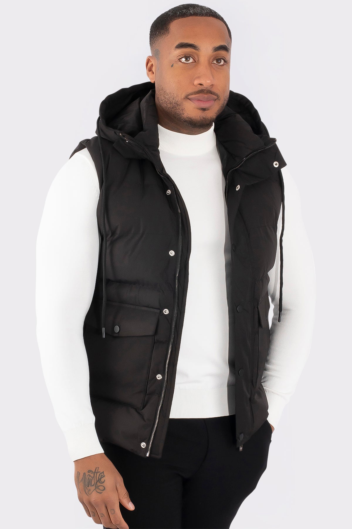 THE TWO-TONE HOODED BODYWARMER