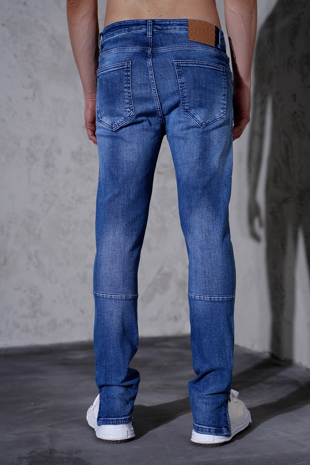 THE IKAO ZIPPED DENIM