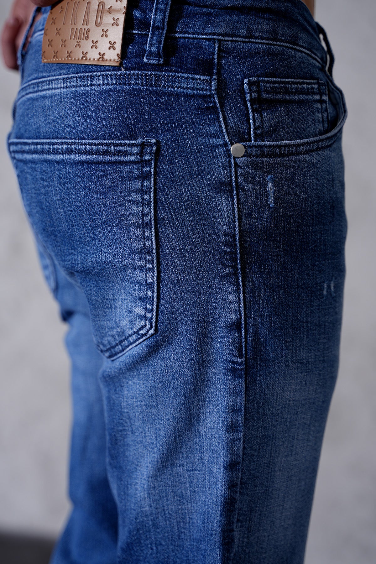 THE IKAO ZIPPED DENIM