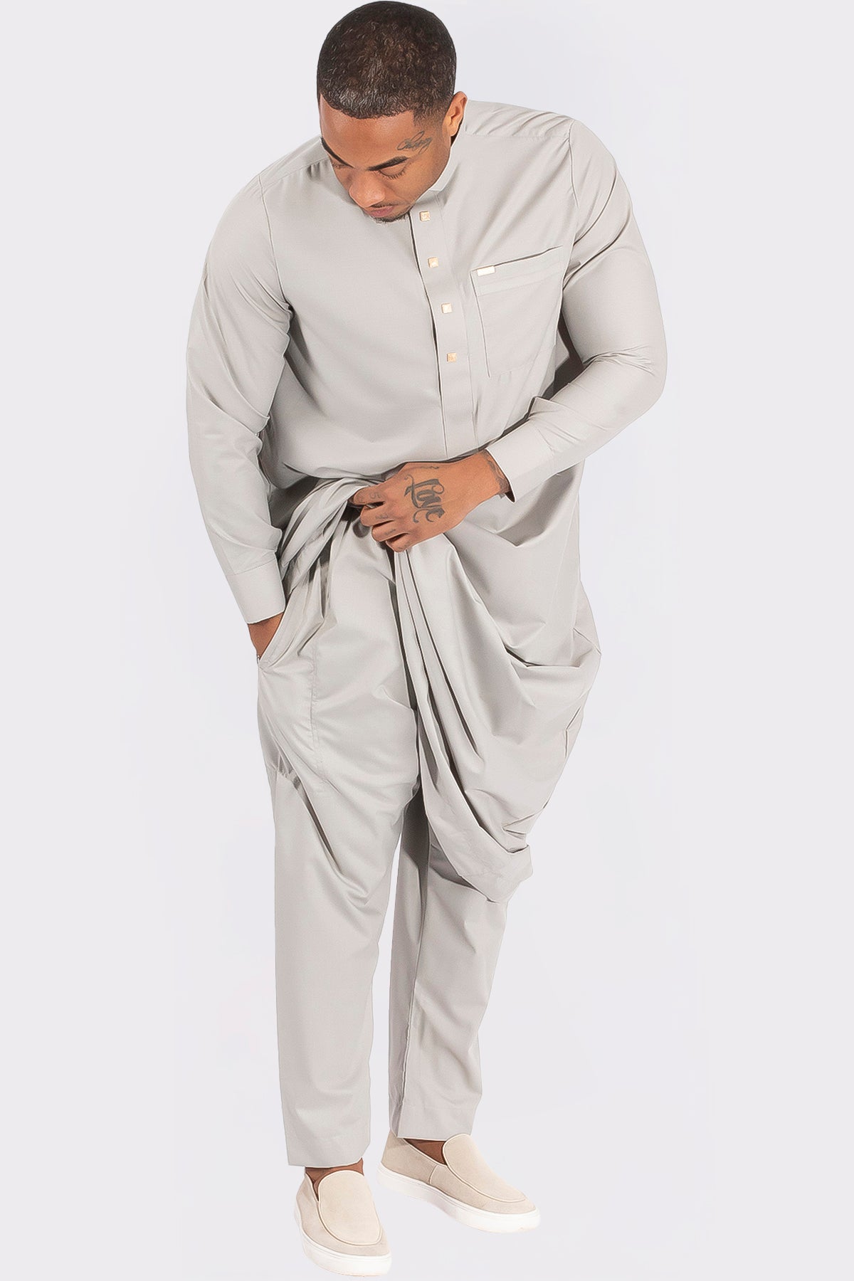 THE 2-DELIGE JELLABA