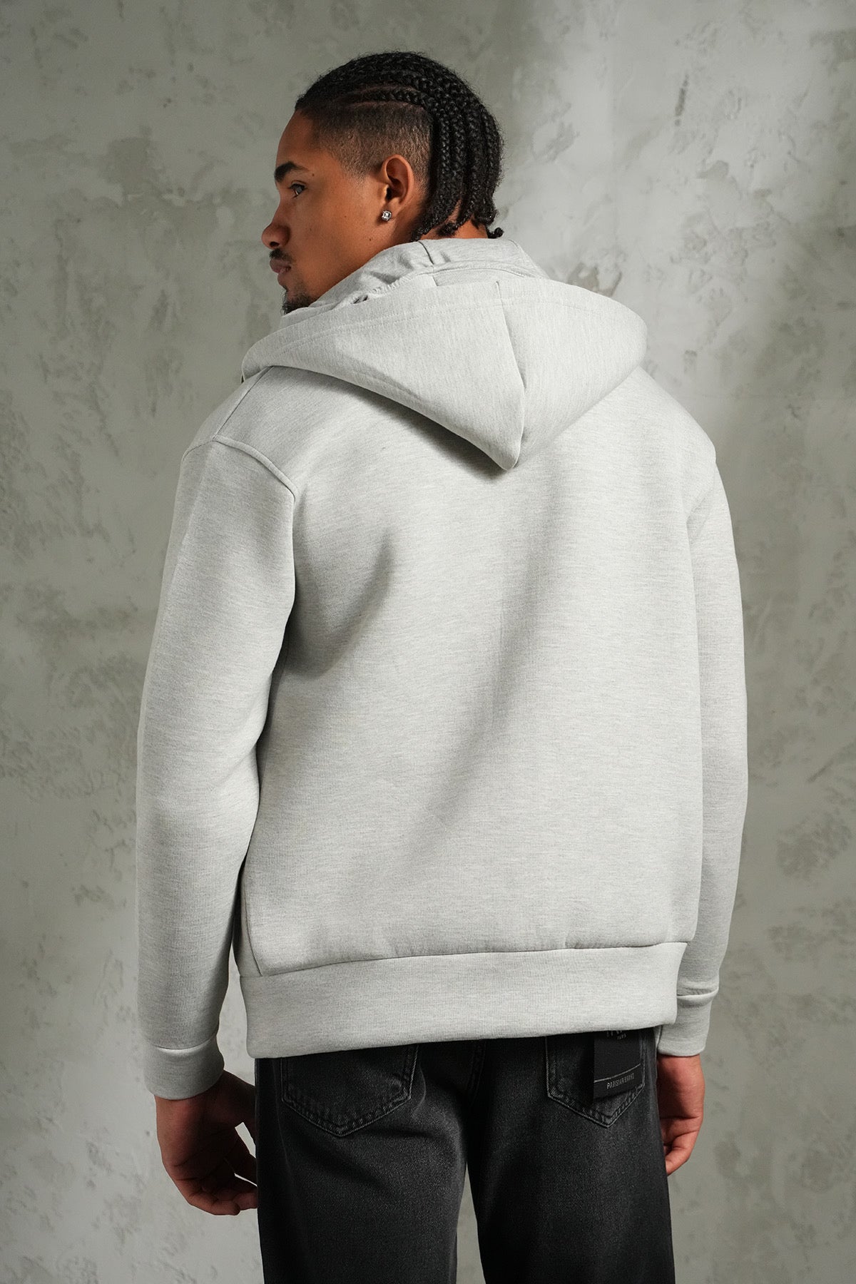 THE LEO ZIPPED SWEATER