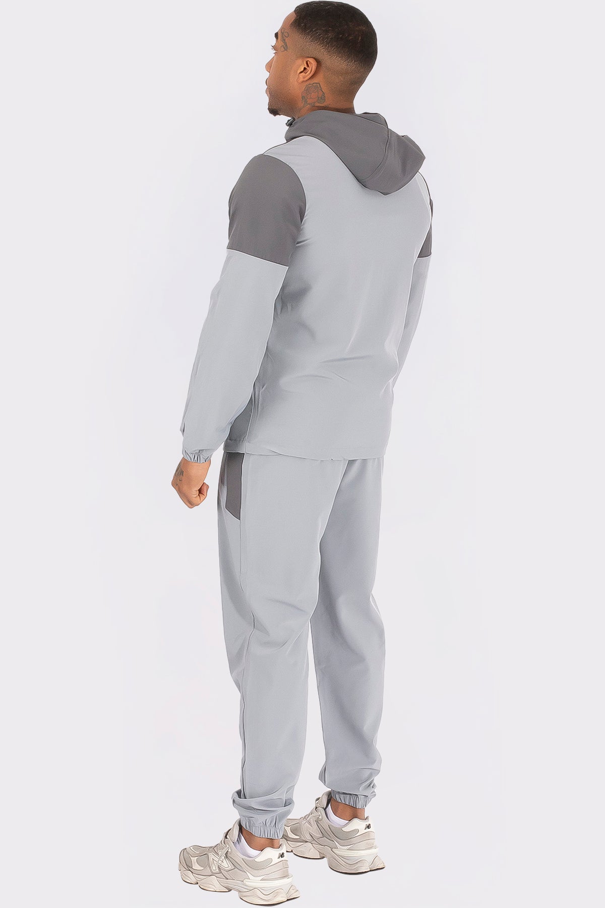 THE ALVERIO COMBISET