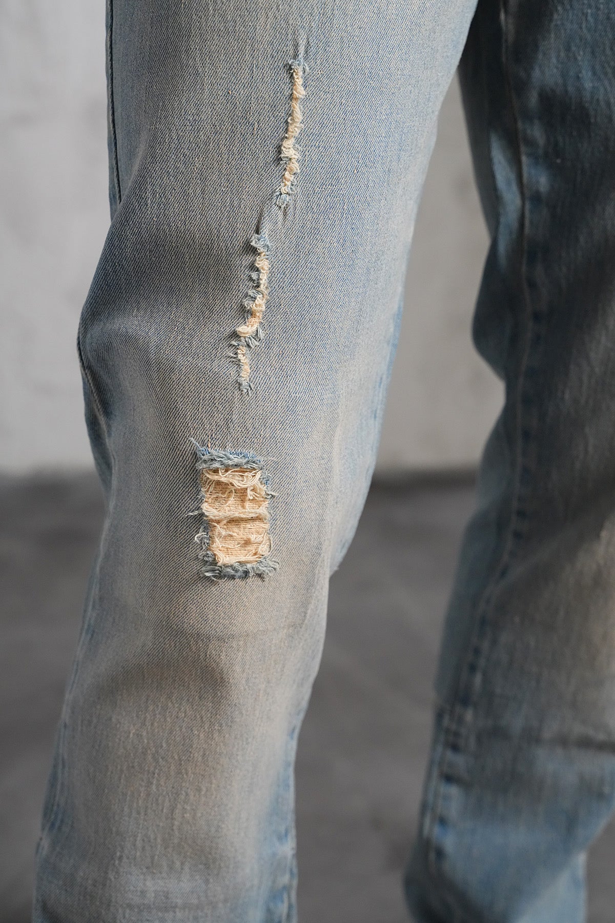 THE IKAO ZIPPED DENIM