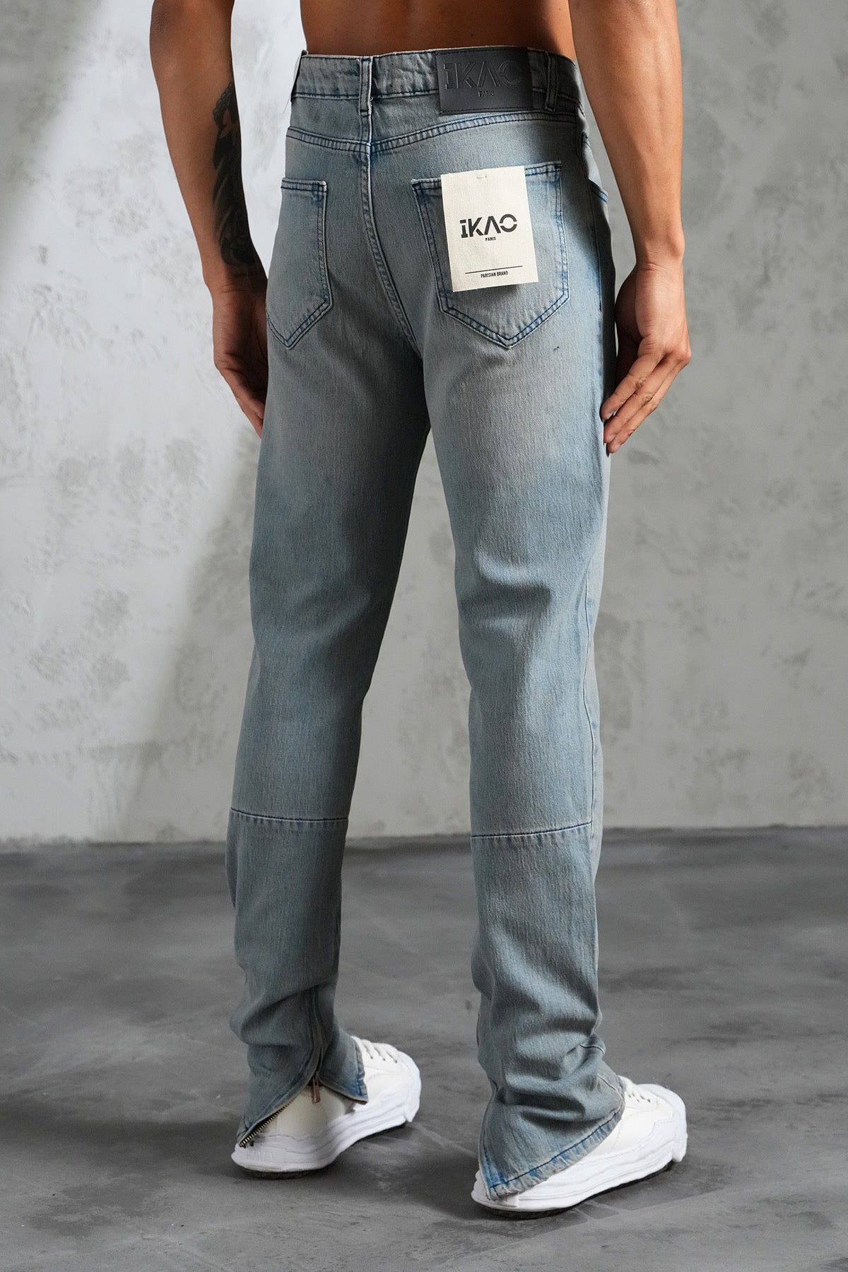 THE IKAO ZIPPED DENIM