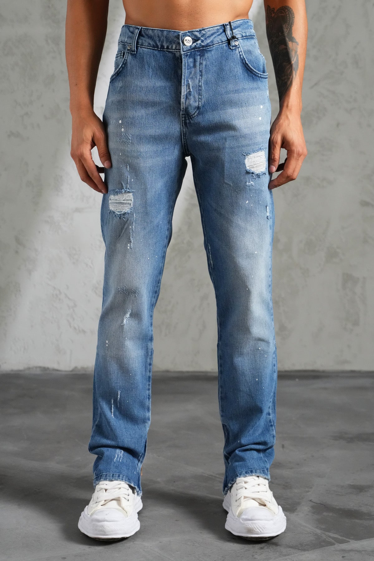 THE IKAO ZIPPED DENIM