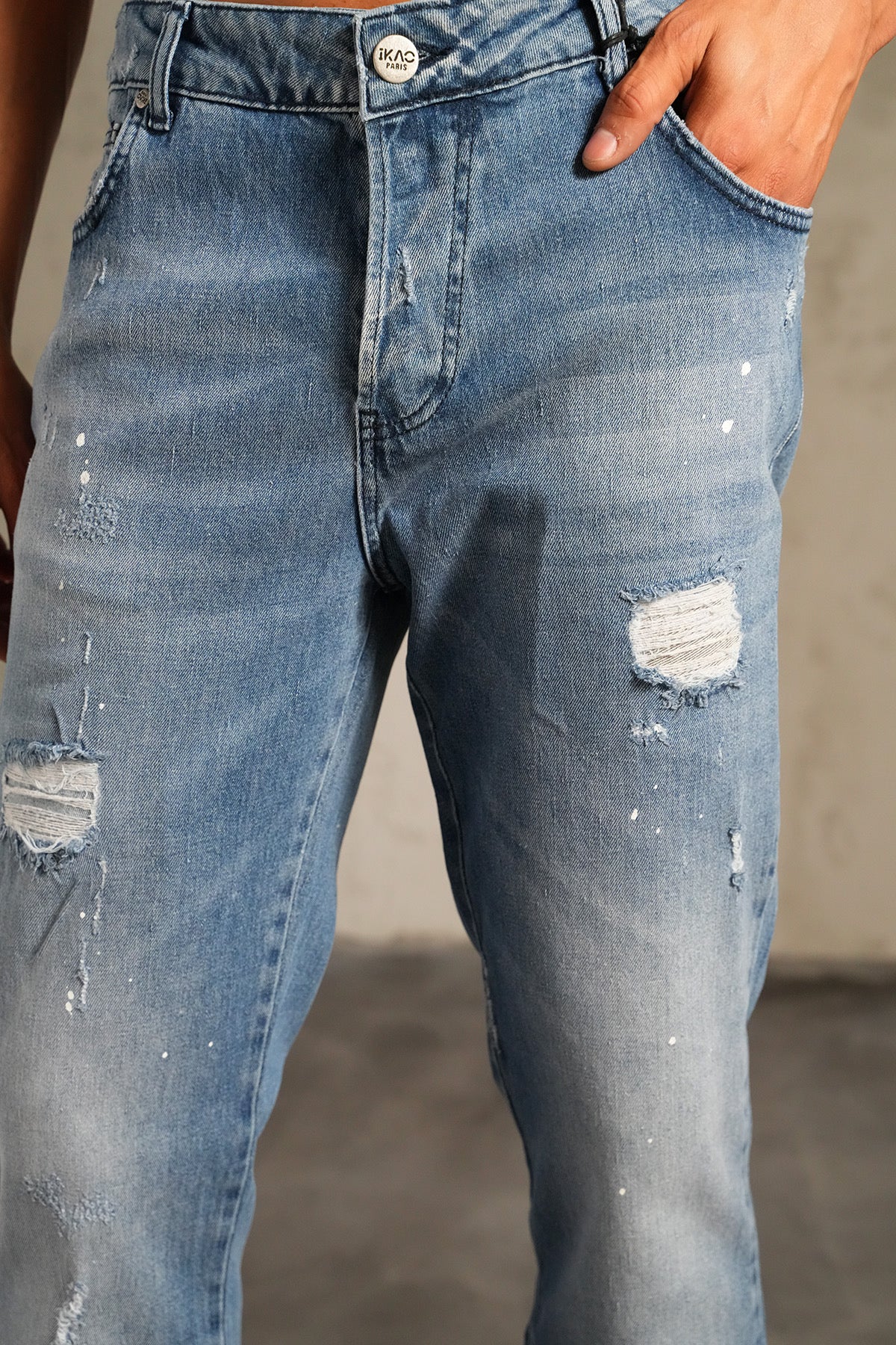 THE IKAO ZIPPED DENIM