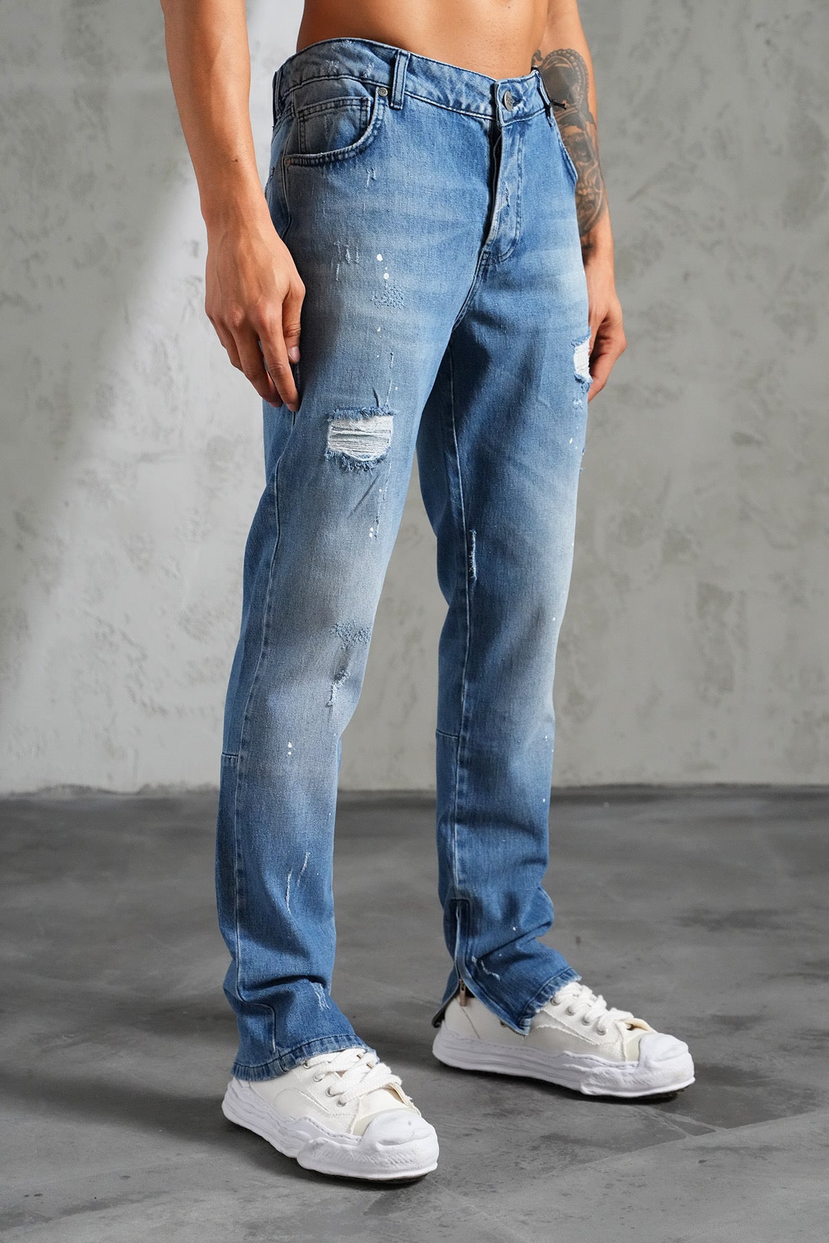 THE IKAO ZIPPED DENIM