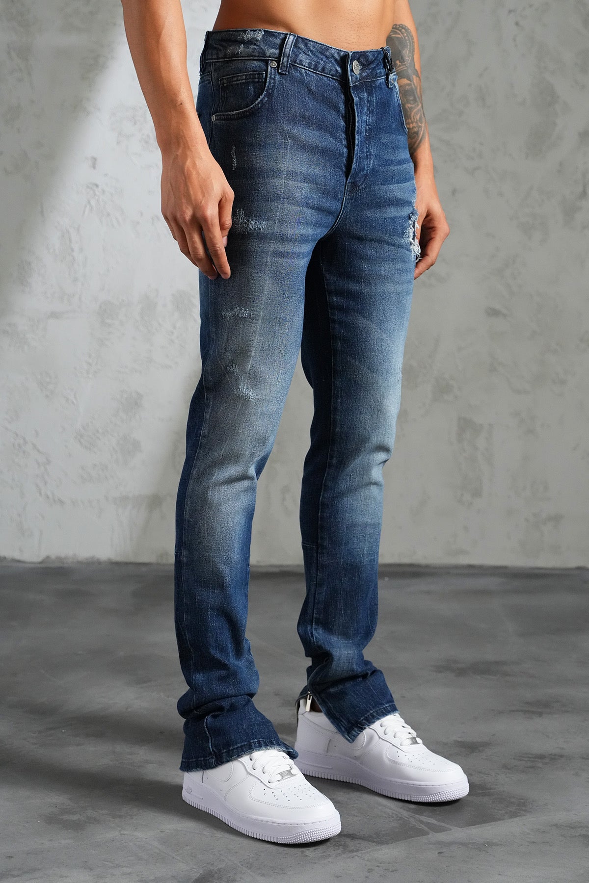 THE IKAO ZIPPED DENIM