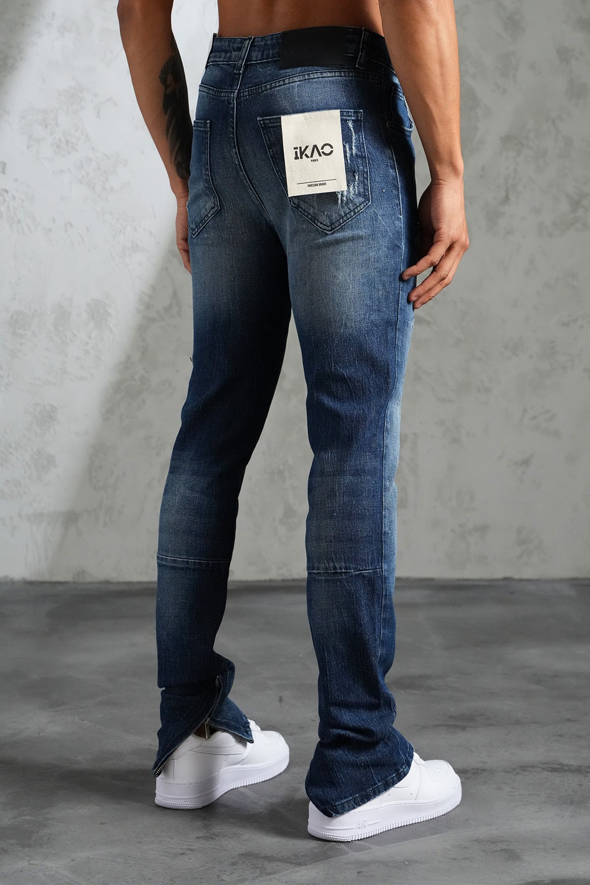 THE IKAO ZIPPED DENIM