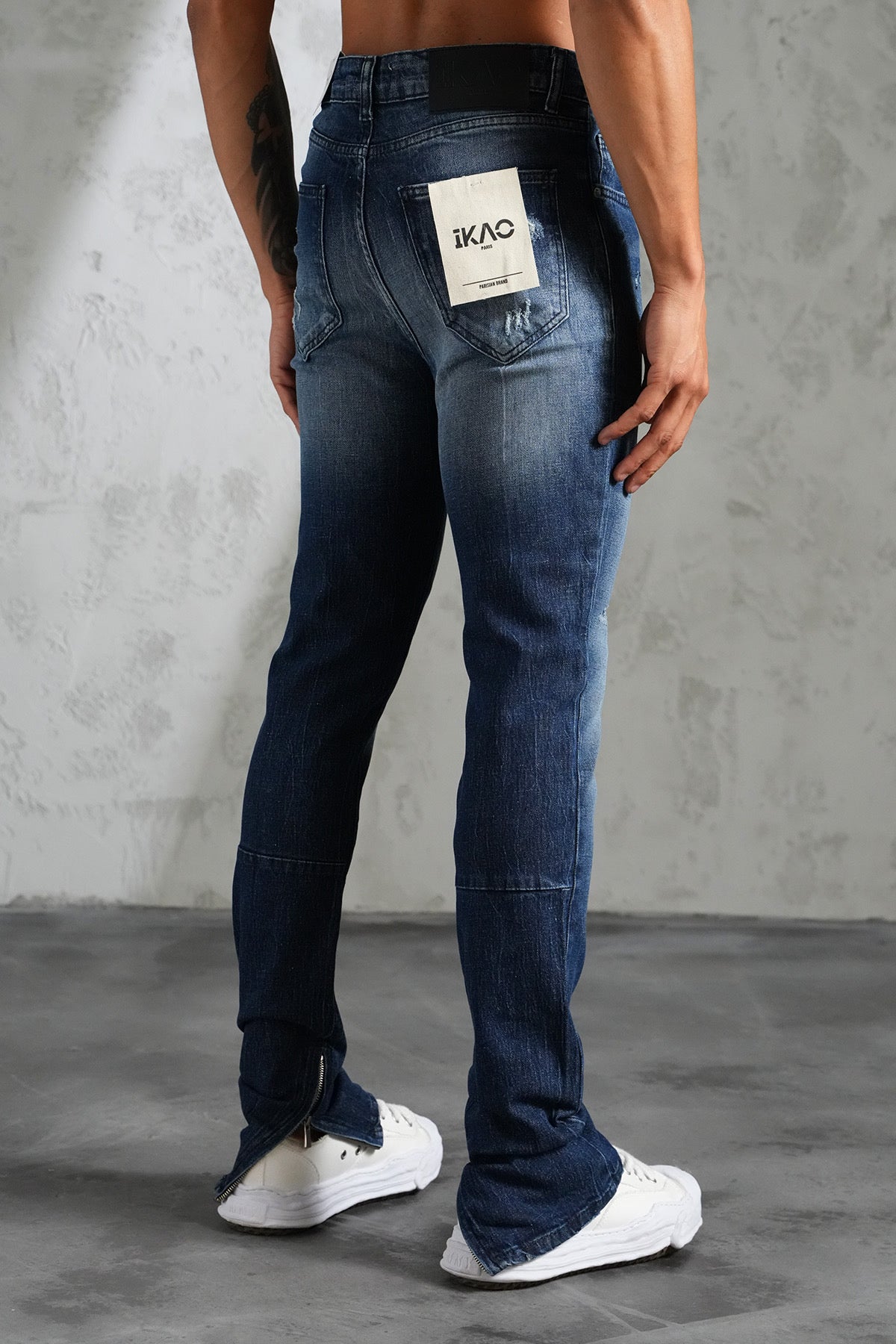 THE IKAO ZIPPED DENIM