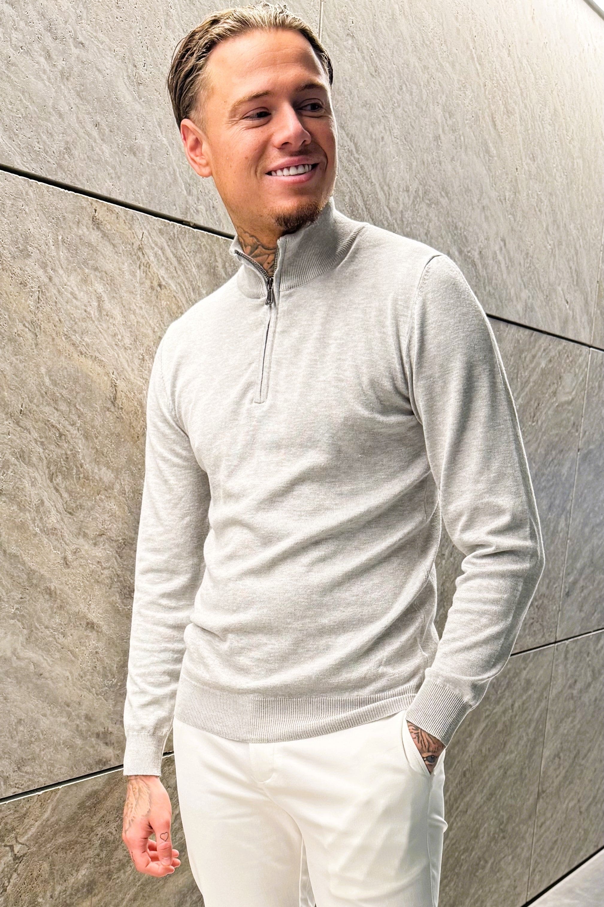 THE BARON ZIPPED TURTLENECK