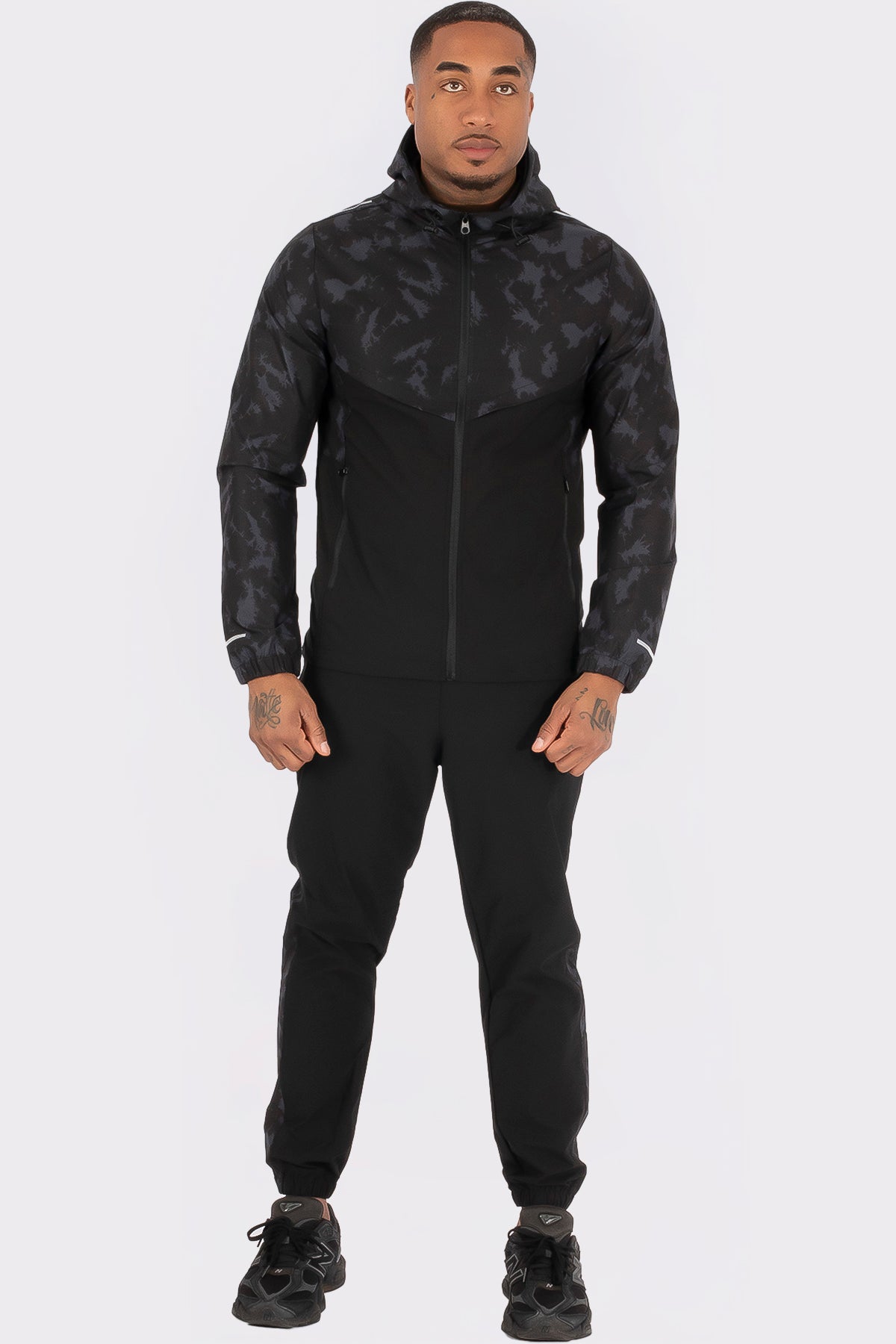 THE CAMOUFLAGE COMBISET