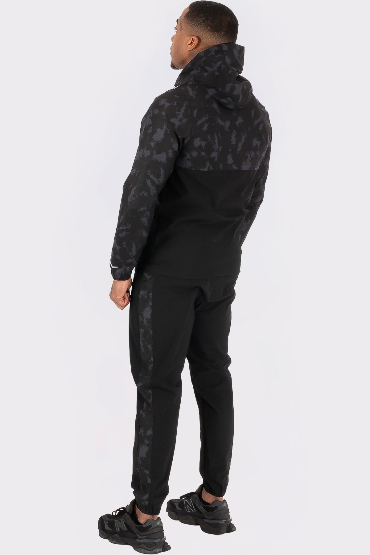 THE CAMOUFLAGE COMBISET