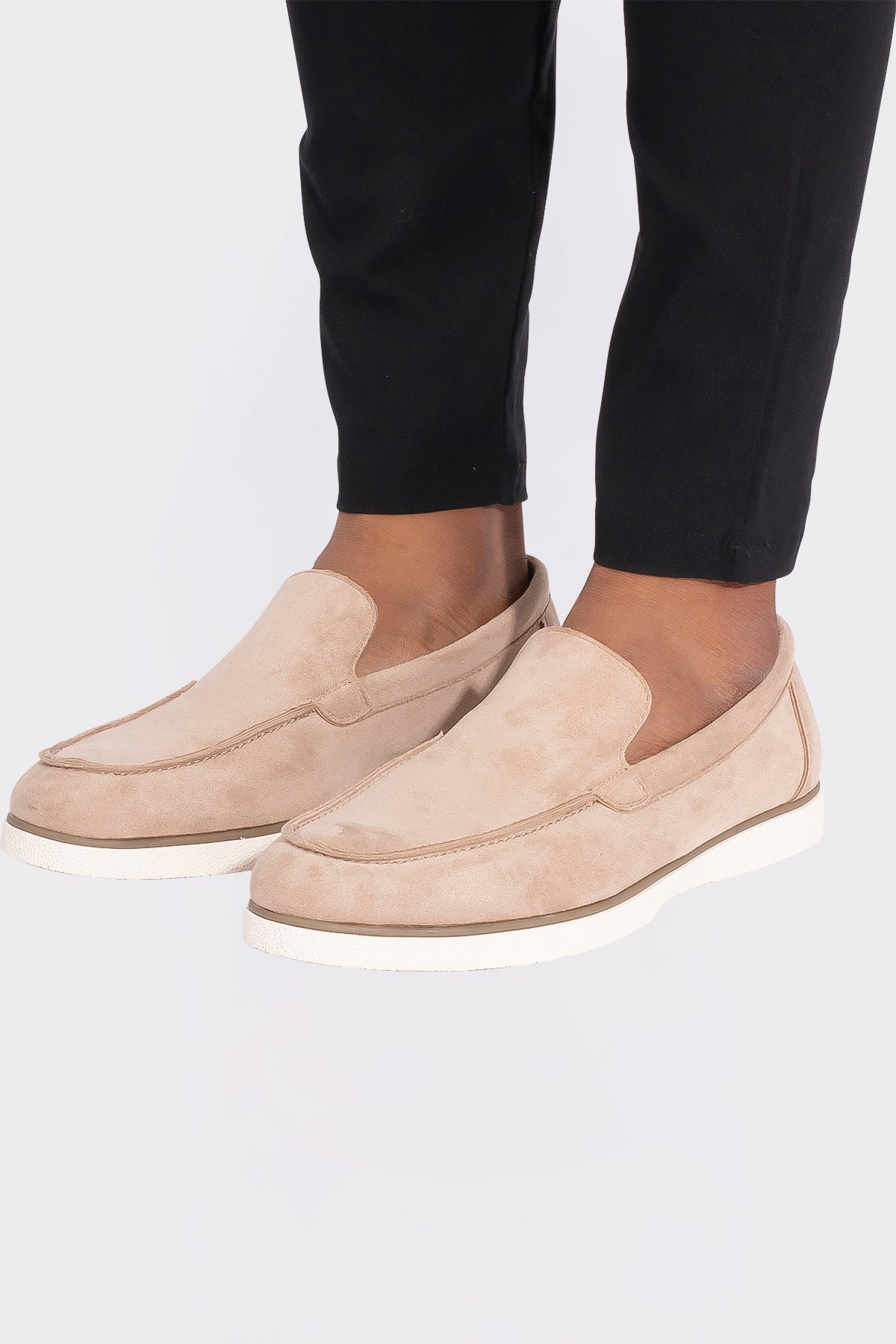 THE LAVERIO ESSENTIAL LOAFER