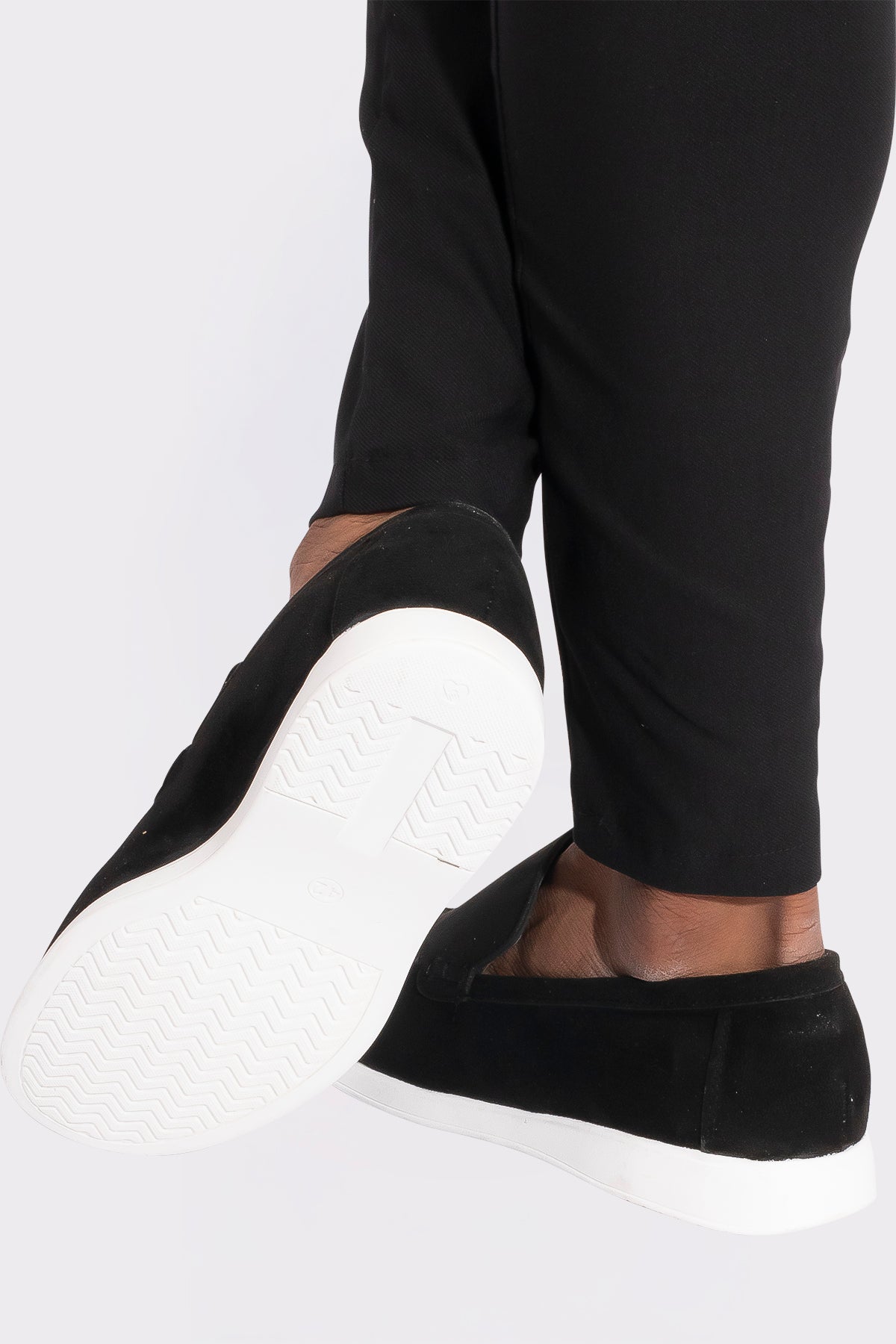 THE MONCLOVA ESSENTIAL LOAFER