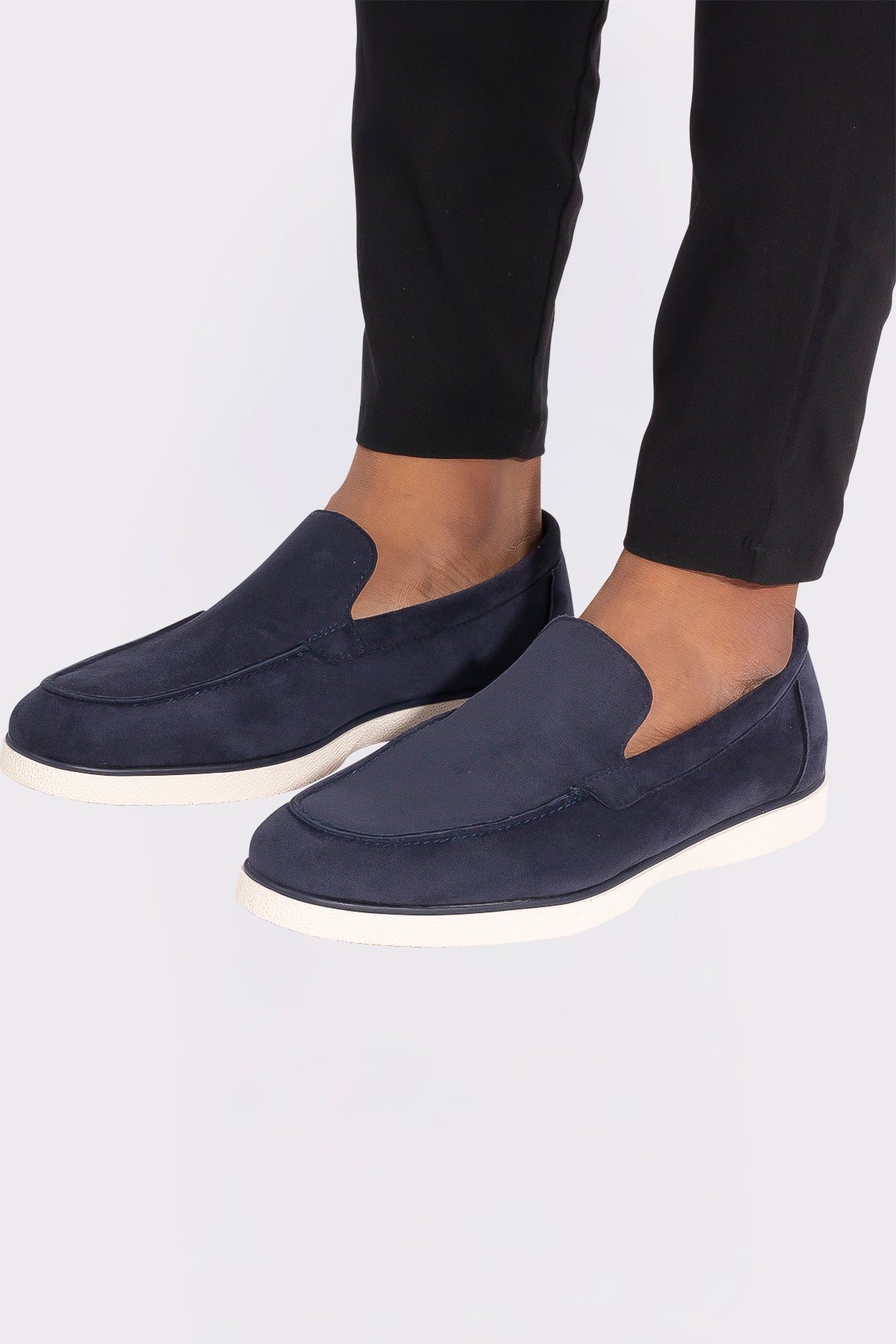 THE LAVERIO ESSENTIAL LOAFER