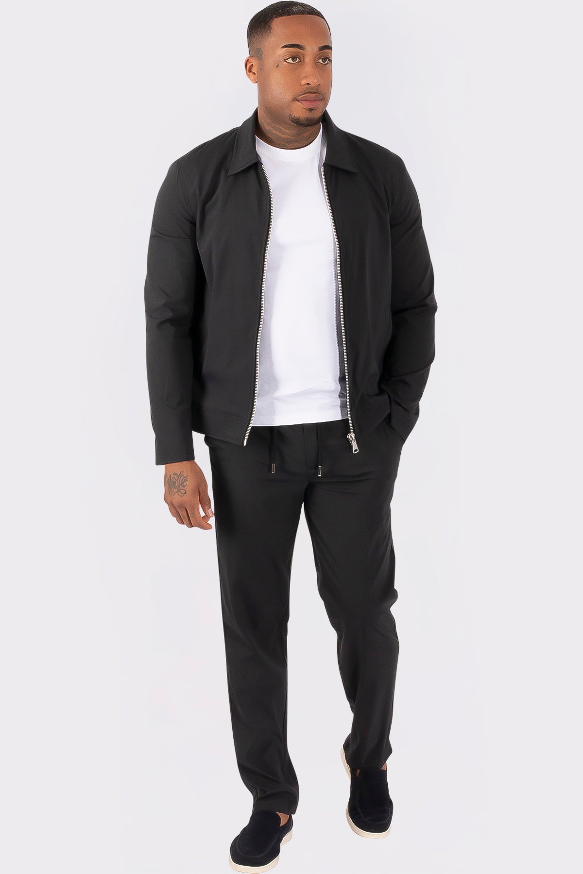 THE ZURICH TECH SUIT