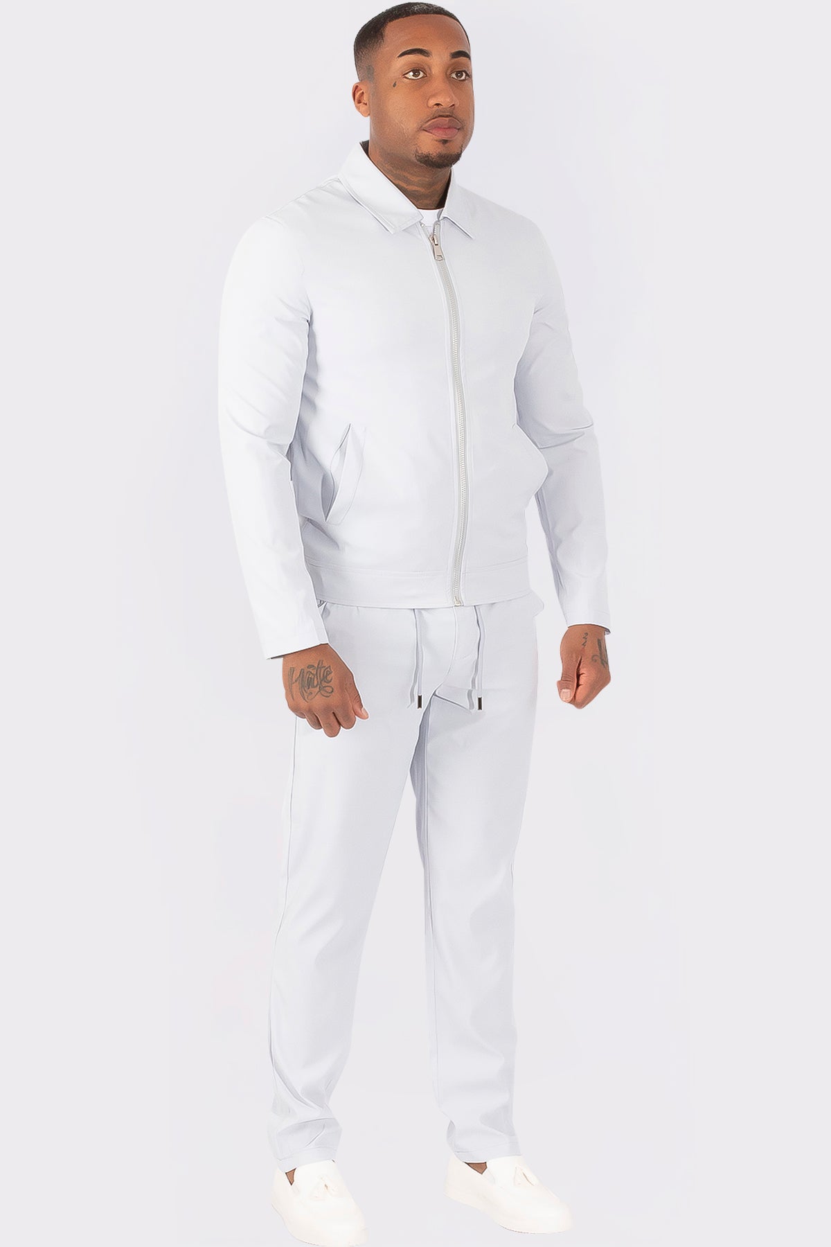 THE ZURICH TECH SUIT