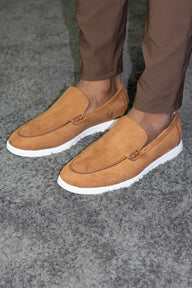 THE MONCLOVA ESSENTIAL LOAFER