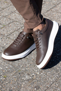 THE LYON SNEAKERS